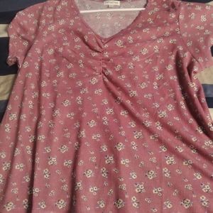 1 pinkish stretchy top